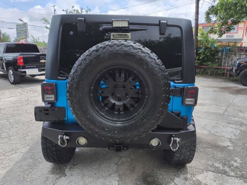 Used 2015 Jeep Wrangler Unlimited Sport w/ Quick Order Package 24S AWD/4WD image 4