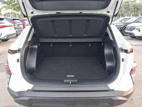 Used 2026 Hyundai Kona SEL Sport FWD image 12