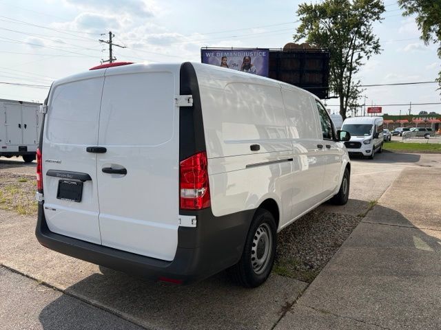 Used 2023 Mercedes-Benz Metris image 5