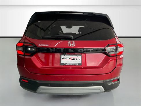 Used 2025 Honda Pilot EX-L image 6