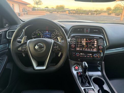 Used 2021 Nissan Maxima SR w/ Sport Mat Group image 25