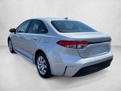 Used 2024 Toyota Corolla LE FWD image 9