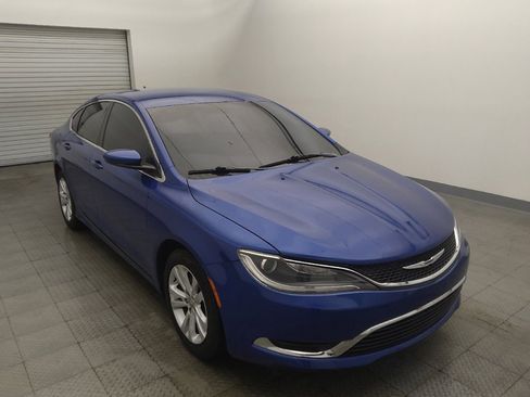 Used 2017 Chrysler 200 Limited Platinum FWD image 13