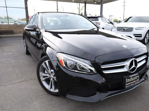 Used 2015 Mercedes-Benz C 300 Sedan image 2