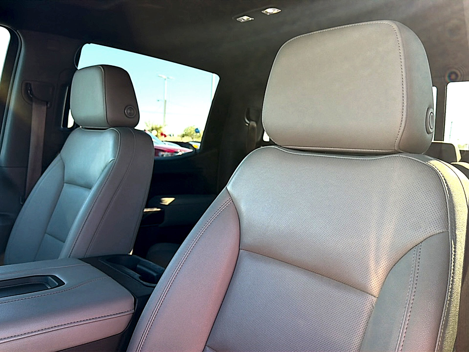 Used 2021 Chevrolet Silverado 1500 LTZ w/ LTZ Premium Texas Edition AWD/4WD image 14