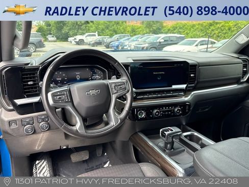 Used 2023 Chevrolet Silverado 1500 RST AWD/4WD image 13