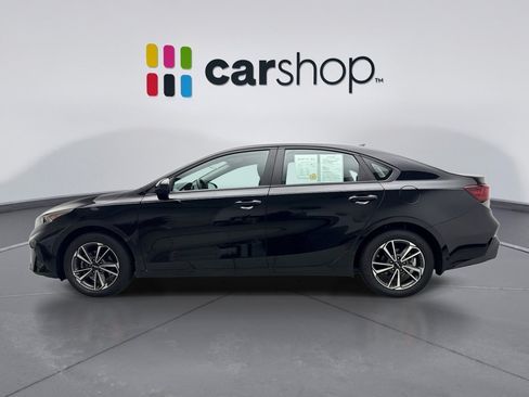 Used 2023 Kia Forte LXS FWD image 2