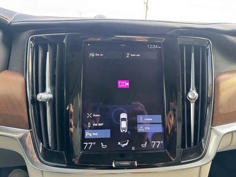 Used 2017 Volvo S90 T6 Inscription w/ Vision Package image 24