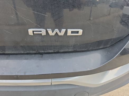 Used 2023 GMC Terrain SLT AWD/4WD image 5