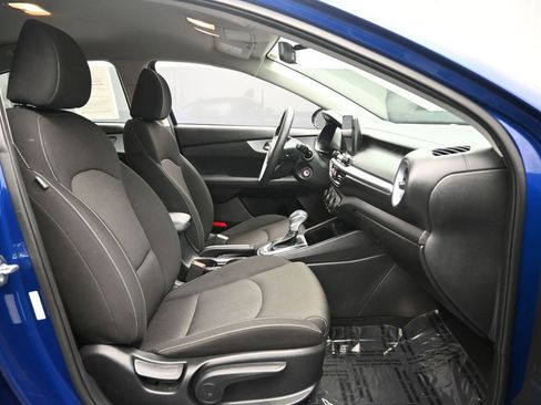 Used 2024 Kia Forte LXS image 34