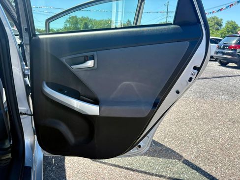 Used 2015 Toyota Prius Two FWD image 13