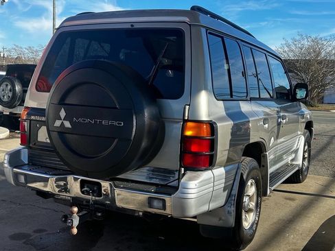 Used 2000 Mitsubishi Montero image 8