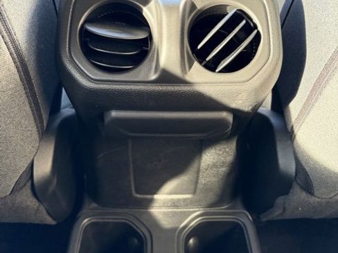 Used 2025 Jeep Wrangler Sport S image 23