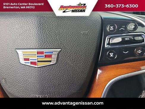 Used 2017 Cadillac Escalade ESV Premium Luxury AWD/4WD image 11