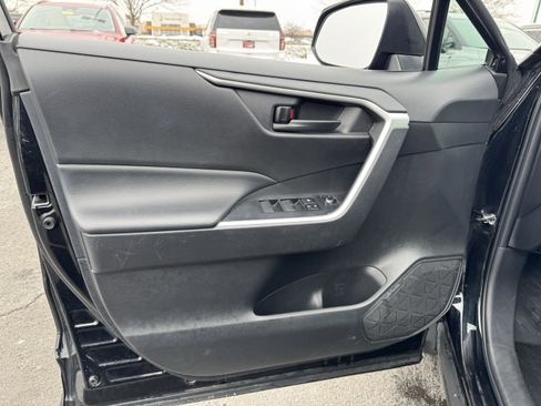 Used 2024 Toyota RAV4 LE image 23