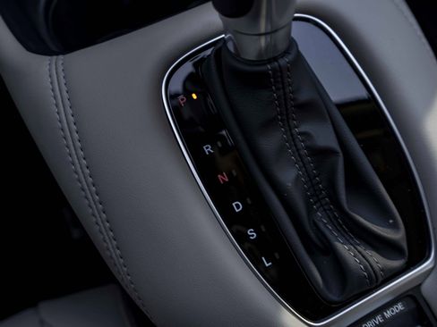 Used 2026 Honda HR-V EX-L image 30