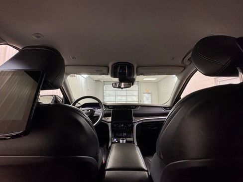 Used 2023 Jeep Grand Cherokee L Limited w/ Rear Seat Video Group I image 20