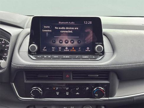 Certified 2025 Nissan Rogue S image 25