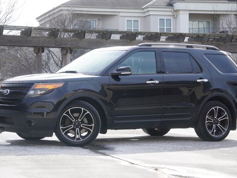 Used 2014 Ford Explorer Sport w/ Equipment Group 401A image 6