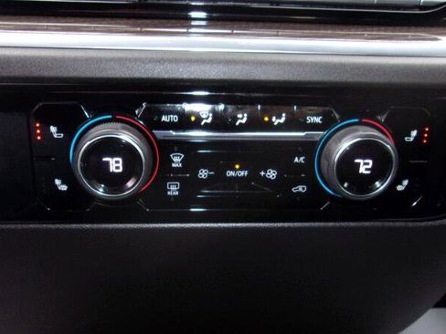 Used 2023 Chevrolet Silverado 1500 LT image 11