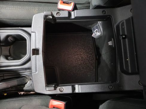 Used 2020 Jeep Gladiator Overland AWD/4WD image 34