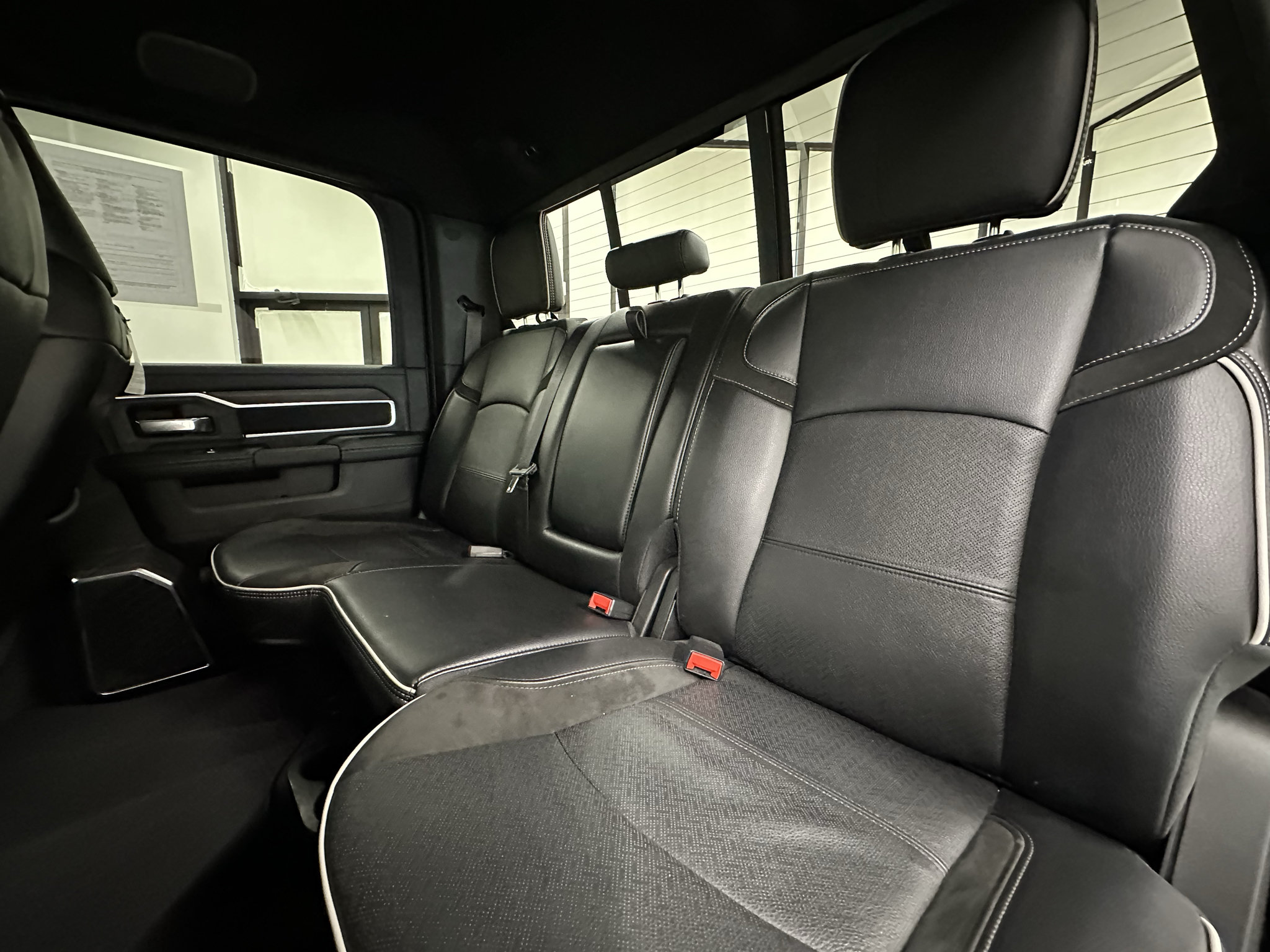 Used 2026 RAM 2500 Laramie AWD/4WD image 12