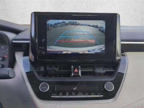 Used 2023 Toyota Corolla LE image 14