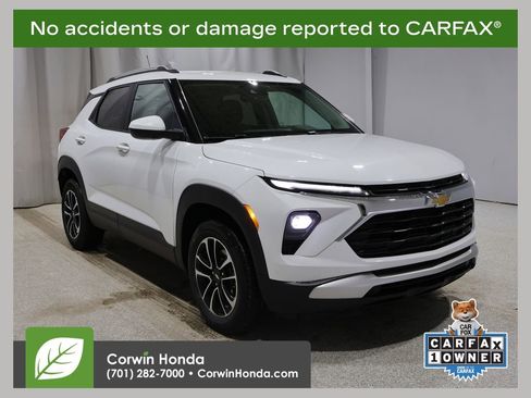 Used 2024 Chevrolet TrailBlazer LT w/ Convenience Package image 1