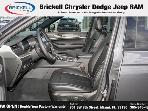 New 2025 Jeep Grand Cherokee Limited image 16