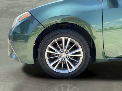 Used 2014 Toyota Corolla LE FWD image 35