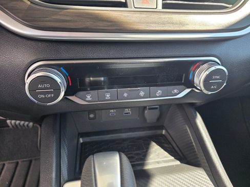 New 2025 Nissan Altima 2.5 SV w/ SV Special Edition Package image 18