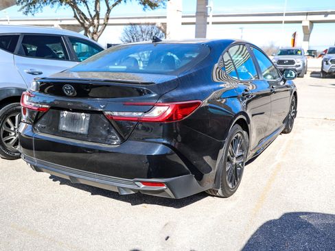 Certified 2025 Toyota Camry SE image 8