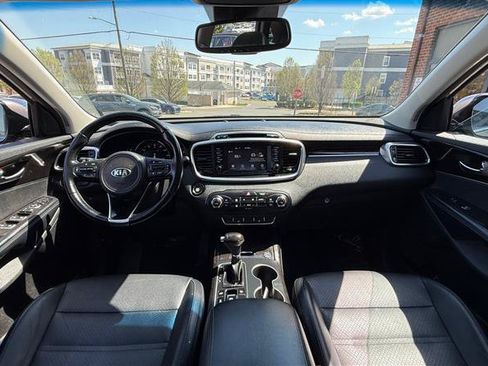 Used 2018 Kia Sorento EX w/ EX Advanced Touring Package AWD/4WD image 26