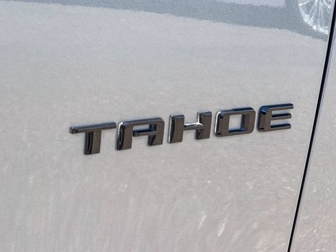 Used 2022 Chevrolet Tahoe RST w/ Luxury Package AWD/4WD image 12