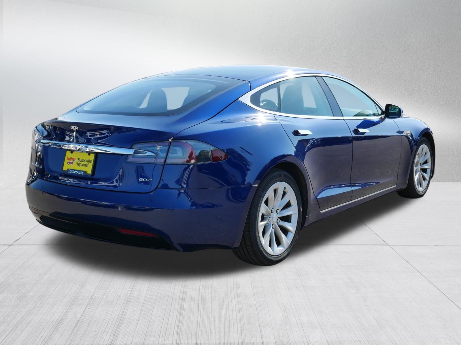 Used 2016 Tesla Model S AWD image 7
