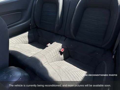 Used 2016 Ford Mustang GT RWD image 12