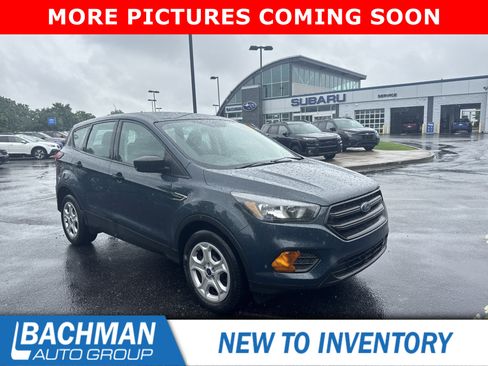 Used 2019 Ford Escape S FWD image 1
