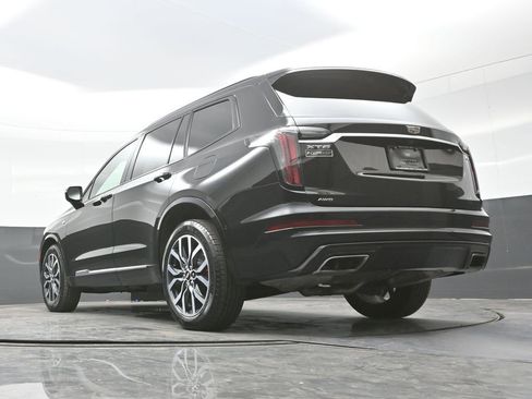 Certified 2025 Cadillac XT6 Sport w/ Platinum Package AWD/4WD image 24