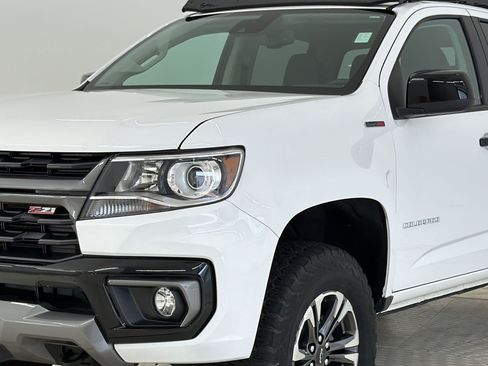 Used 2021 Chevrolet Colorado Z71 w/ Safety Package AWD/4WD image 24