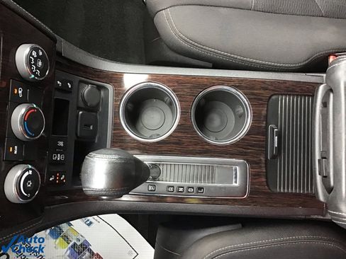 Used 2017 Chevrolet Traverse LT image 43