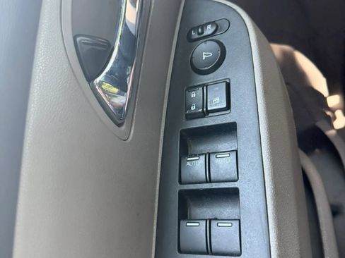 Used 2016 Honda Odyssey EX image 24