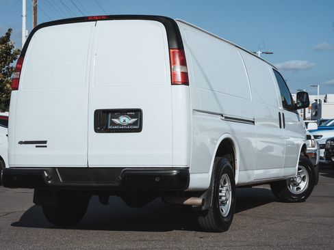 Used 2016 Chevrolet Express 3500 Extended image 5