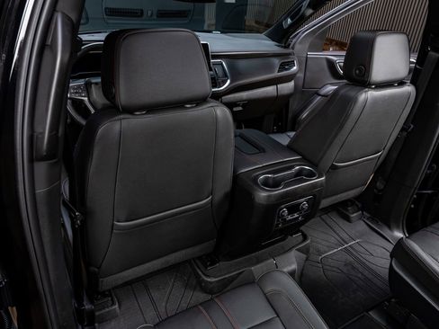 Used 2023 Chevrolet Tahoe RST w/ Luxury Package RWD image 30