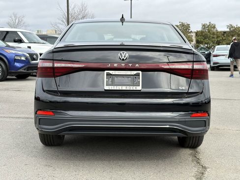 New 2026 Volkswagen Jetta SE FWD image 4