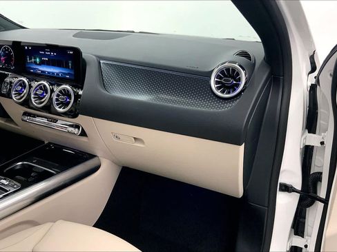 Used 2026 Mercedes-Benz GLA 250 image 26