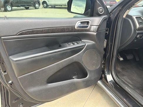 Used 2011 Jeep Grand Cherokee Laredo AWD/4WD image 82