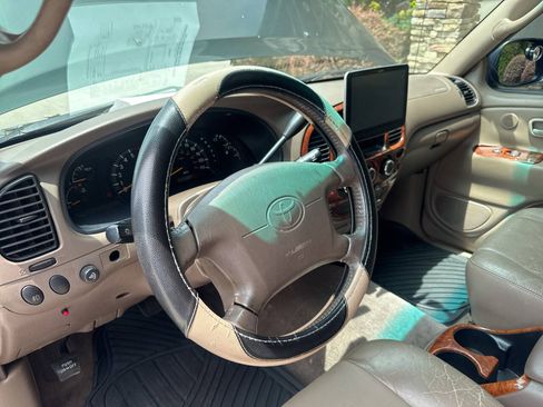 Used 2000 Toyota Tundra Limited RWD image 16