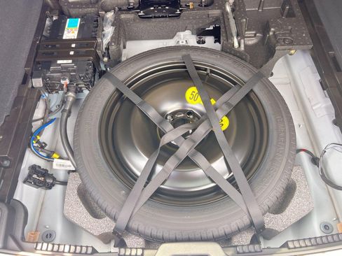 New 2025 Volvo XC60 B5 Plus w/ Protection Package Premier image 27