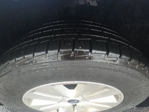 Used 2018 Subaru Outback 2.5i Premium image 9