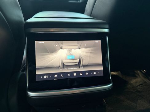 Used 2022 Tesla Model S image 27